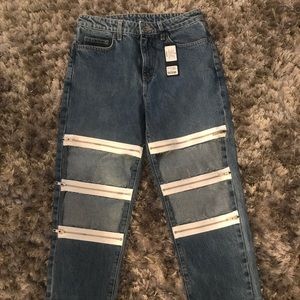 Never been worn CARMAR jeans size 26